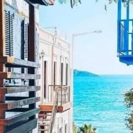 Pembe * Kalkan