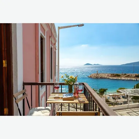 Pembe Kalkan